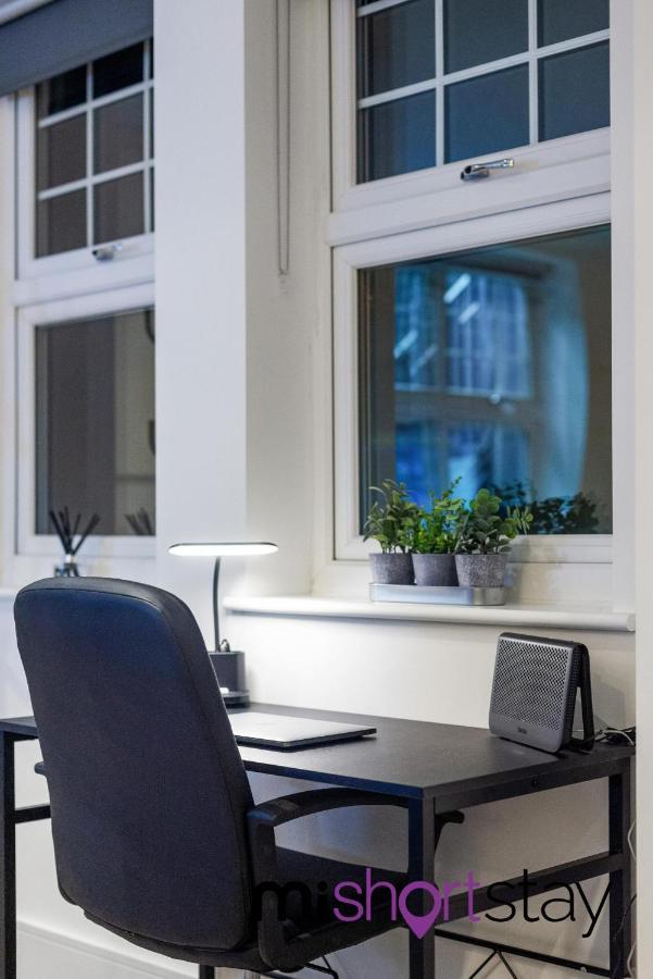 The Fitzrovia - Private One Bedroom With Own Entrance Apartment London